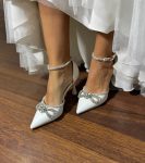 Весільні туфлі з бантами та камінцями