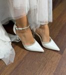 Весільні туфлі з камінцями