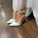 Весільні туфлі з камінцями