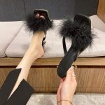 босоніжки з пірям, взуття з пірям