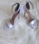 Весільні босоніжки сатинові білі