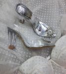 Святкові силіконові туфлі з брошкою