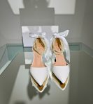 Весільні шкіряні туфлі з бантами та перлами