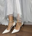 Весільні лакові туфлі для нареченої з перлами