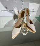 Весільні лакові туфлі для нареченої з перлами