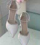 Весільні шкіряні туфлі з камінцями