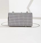 клатч та камінням