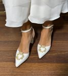 Весільні шкіряні туфлі  +брошка перли