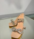 Весільні босоніжки з бантами та камінцями