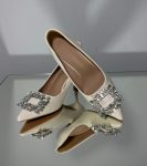 Весільні туфлі сатинові з брошкою