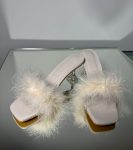 Босоніжки силіконові з пір`ям під весільні халати