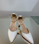 Весільні туфлі шкіряні з камінцями