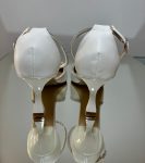 Весільні туфлі шкіряні з камінцями