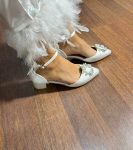 Весільні туфлі з перлами на квадратних підборах + брошка+ додатково ремінець