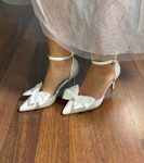 Весільні туфлі сатинові з атласними бантами
