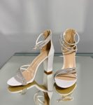 Весільні босоніжки білі з камінцями