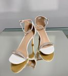 Весільні босоніжки білі з камінцями