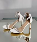 Весільні босоніжки білі з камінцями