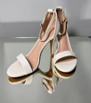 Весільні босоніжки білі класичні