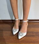 Весільні туфлі за брошкою