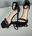 Святкові босоніжки