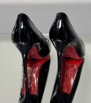 Лакові з червоною підошвою