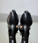 чорні босоніжки