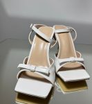 Жіночі босоніжки весільні шкіряні з бантами