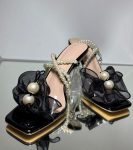 Жіночі босоніжки святкові з бантами та перлами чорні 9,7 см