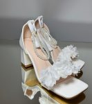 Босоніжки із квітами