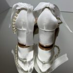 Жіночі туфлі Весільні атласні з ремінцем із перлами 5 см