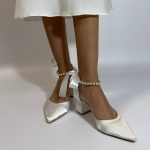 Жіночі туфлі Весільні атласні з ремінцем із перлами 5 см