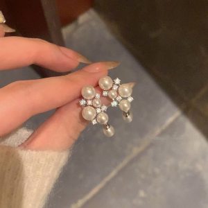 Сережки жіночі  довгі з перлами та камінням СБЖ-0026